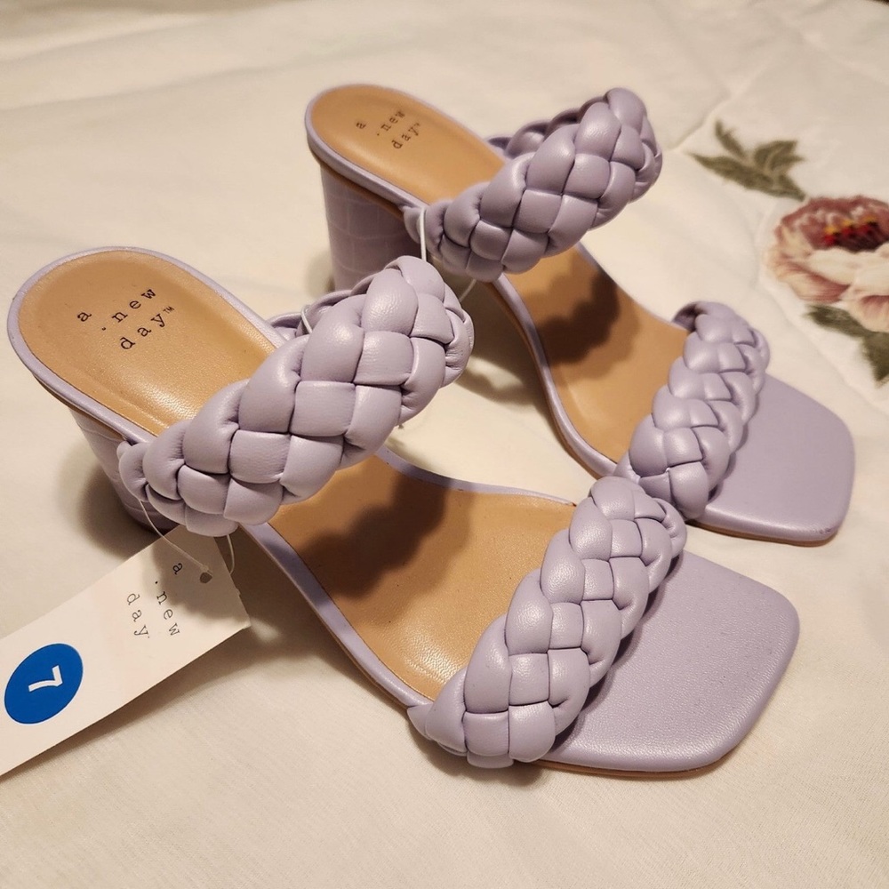 Pastel purple heels